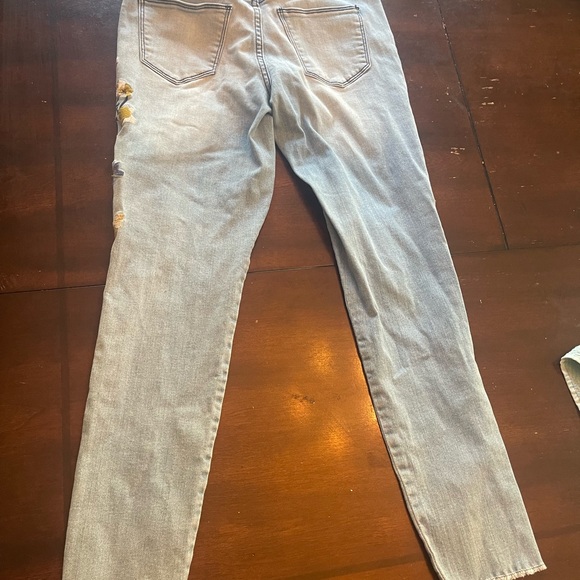 Embroidered jeans - Picture 7 of 7